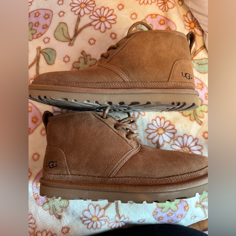 UGG NEUMEL LEATHER BOOTS